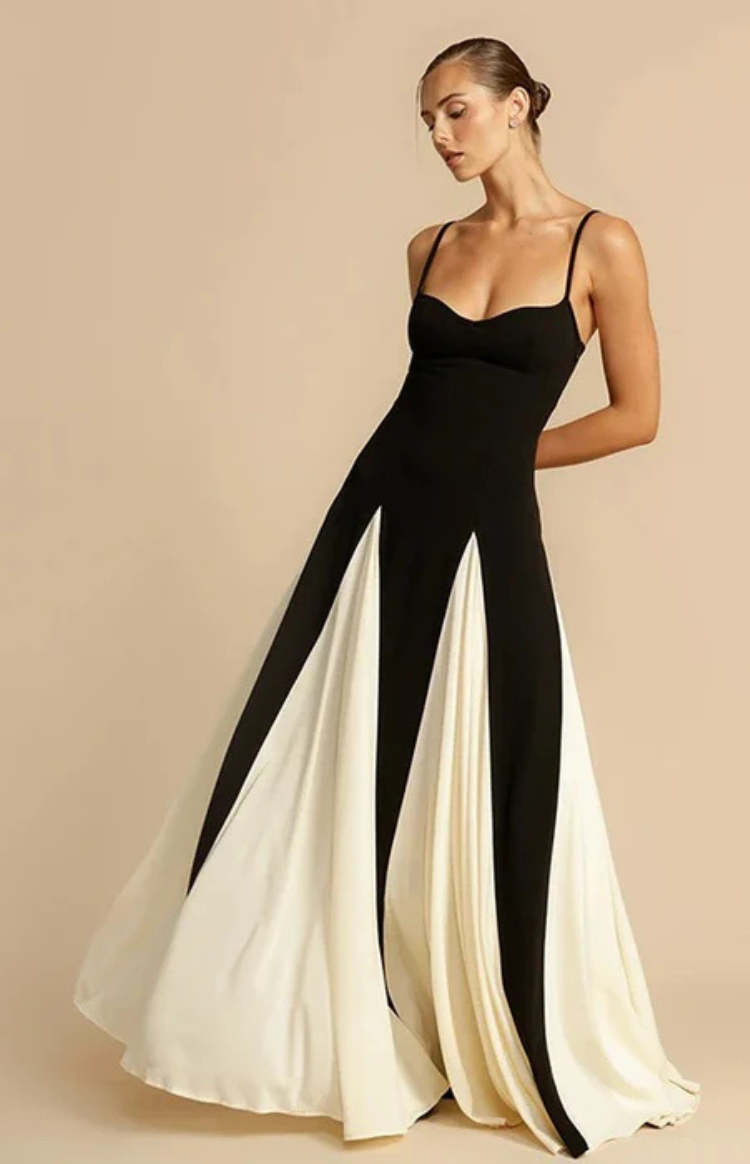 Aria - Maxi Dress - Contrast Detail A-line Maxi Dress in Black